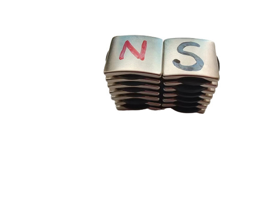 kaufen Kundenspezifisches Bogen-Form-Neodym Dauermagnet für Bewegungsfreie Energie online manufacture