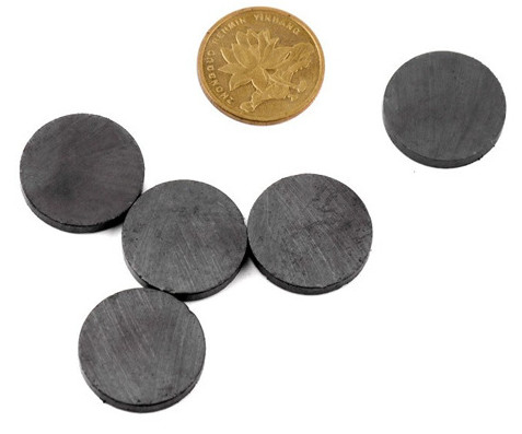 kaufen Hohe magnetische starke Disketten-Magneten des Ferrit-D15.2xD3.2x6 für Google Carboard/Kühlschrank online manufacture
