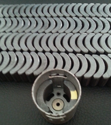 kaufen Grad Y30 Ferite-Bogen-Magneten für Bewegungsbogen-Magneten Motor-Ferite keramische online manufacture