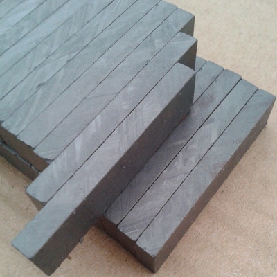 kaufen Kundengebundener langes großes Stangen-Ferrit-keramischer Magnet für industriellen Gebrauch online manufacture