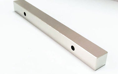 kaufen Super starke Magneten des Neodym-N52 mit Loch-Block-geformtem hochfestem online manufacture