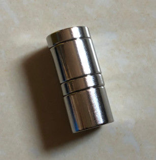 kaufen Grad 18mm x 15mm silberne der Glanz-Farbneodym-Magnet-starker Disketten-N35 online manufacture