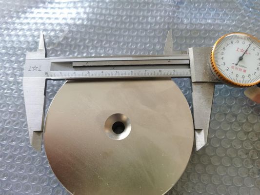 kaufen Kundenspezifische Magneten größer ringsum Kreis-Neodym dauerhaftes N45 starker Ring Shape online manufacture